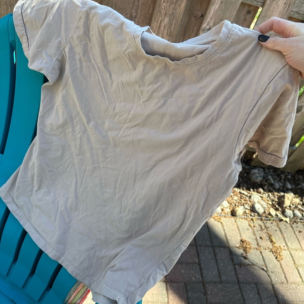 Tan tee - Picture 2 of 2